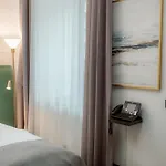 Ned Hotel