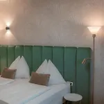 Hotel Ned