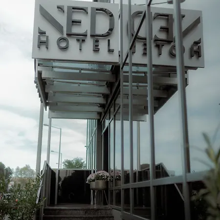 Ned Hotel