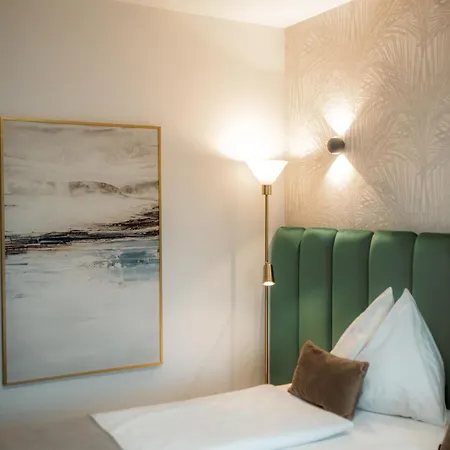 Hotel Ned 3*