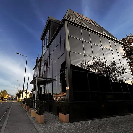 Hotel Ned